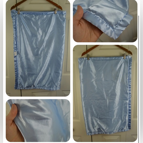 Disney Crown Crafts Winnie the Pooh Bear Hugging Tigger Blue Baby Blanket Satin - Picture 5 of 5